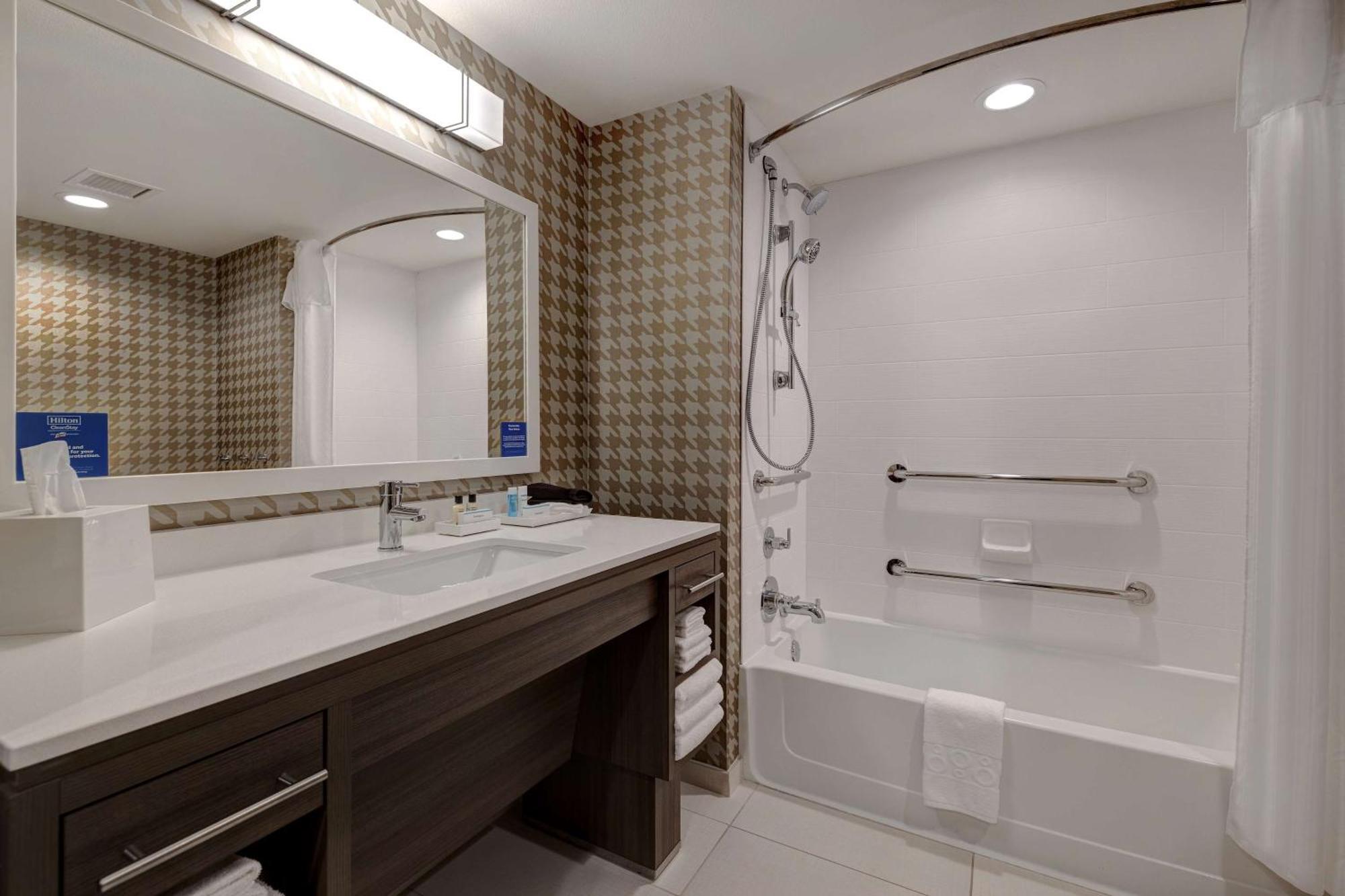 Home2 Suites By Hilton DeKalb Buitenkant foto