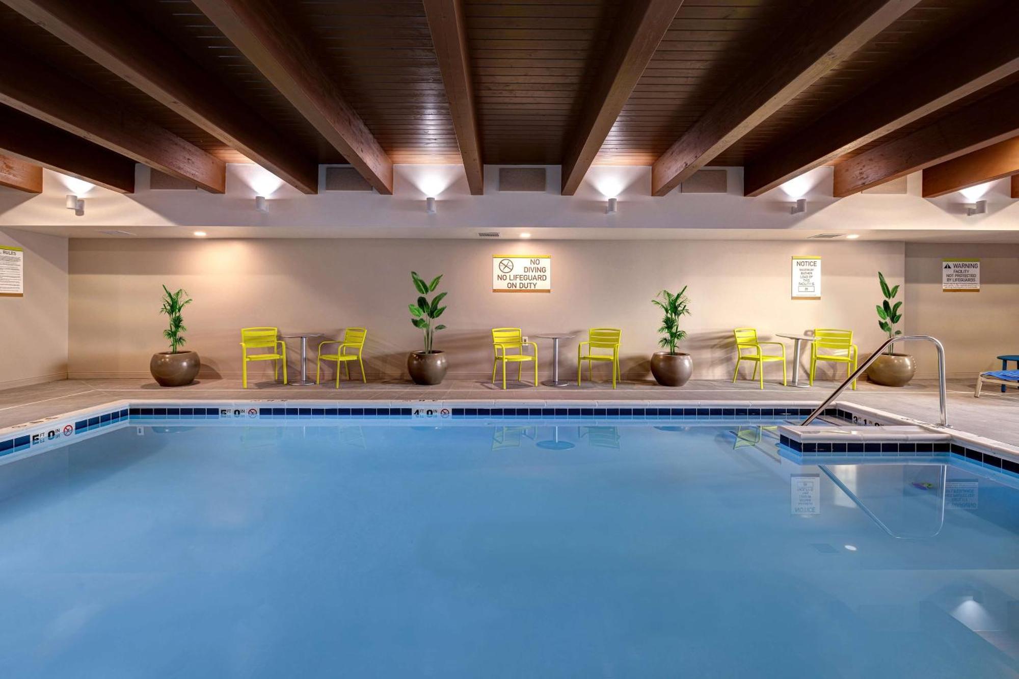 Home2 Suites By Hilton DeKalb Buitenkant foto