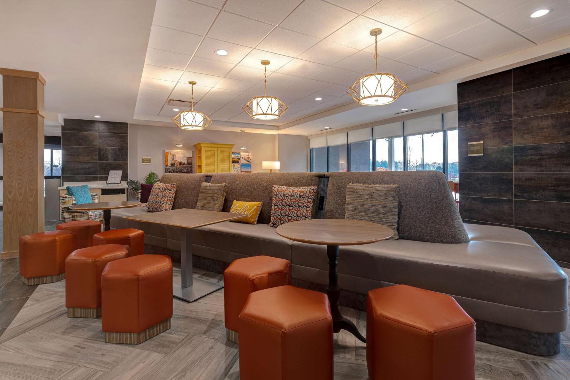 Home2 Suites By Hilton DeKalb Buitenkant foto