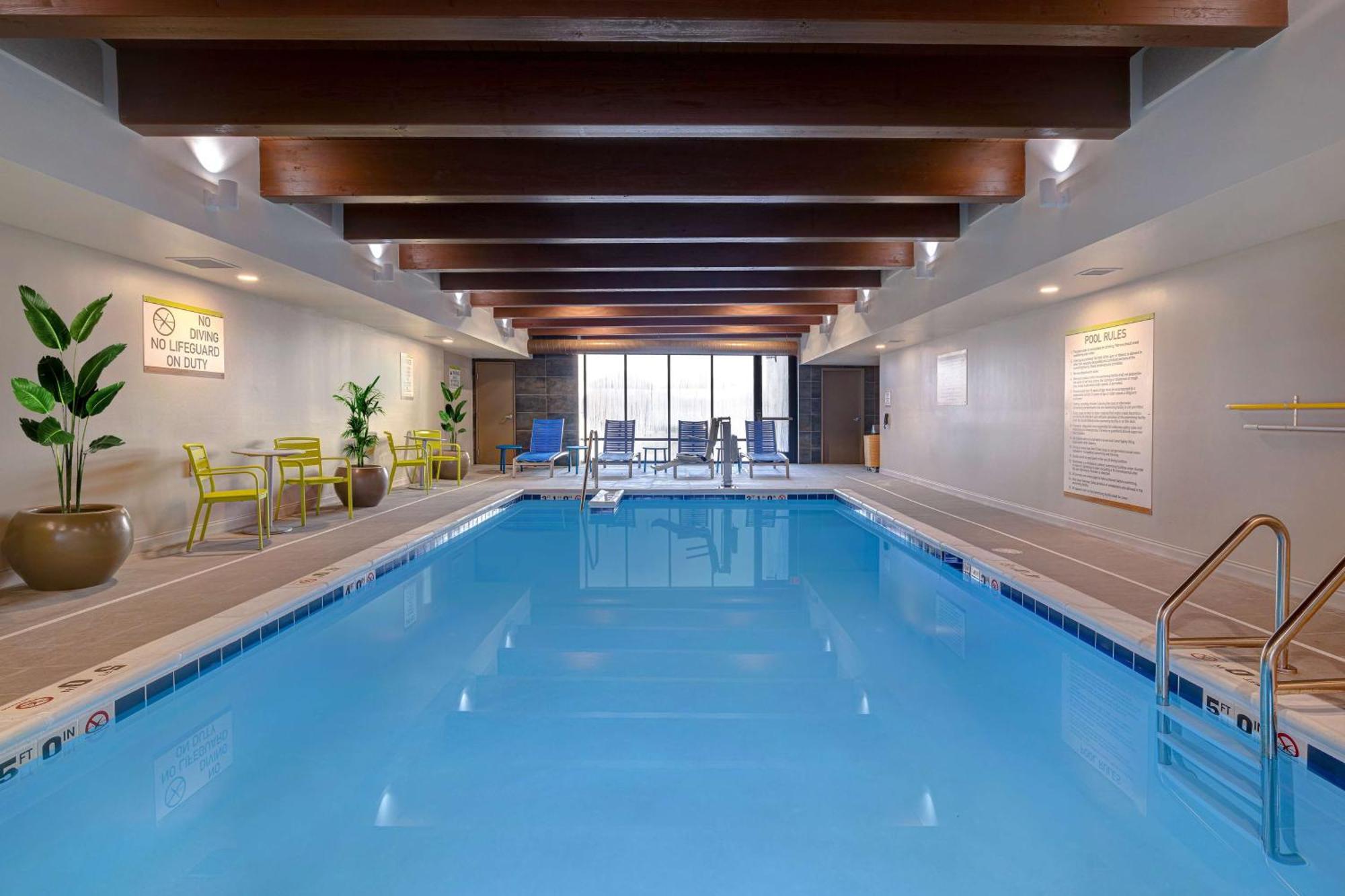 Home2 Suites By Hilton DeKalb Buitenkant foto