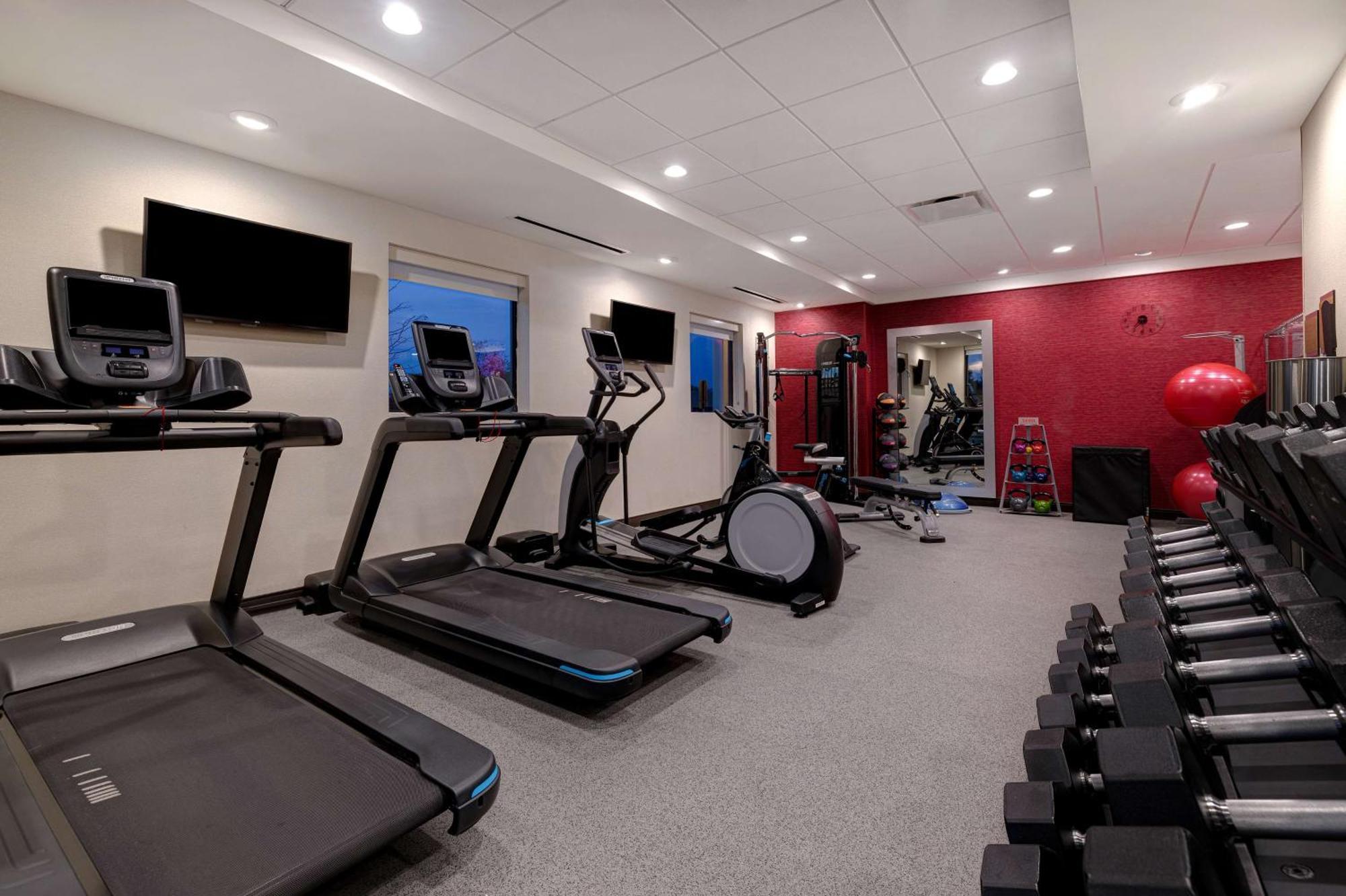Home2 Suites By Hilton DeKalb Buitenkant foto